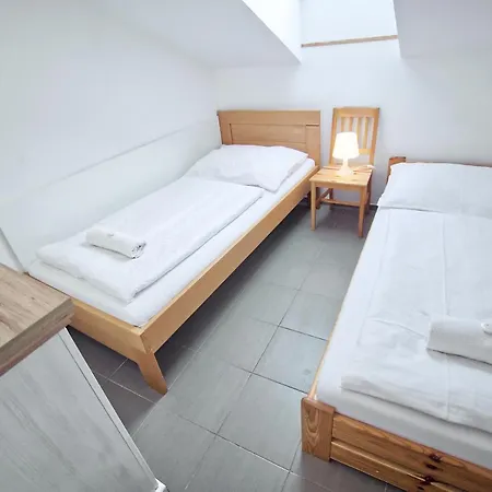 Kratochvíl 3* Dolní Dunajovice